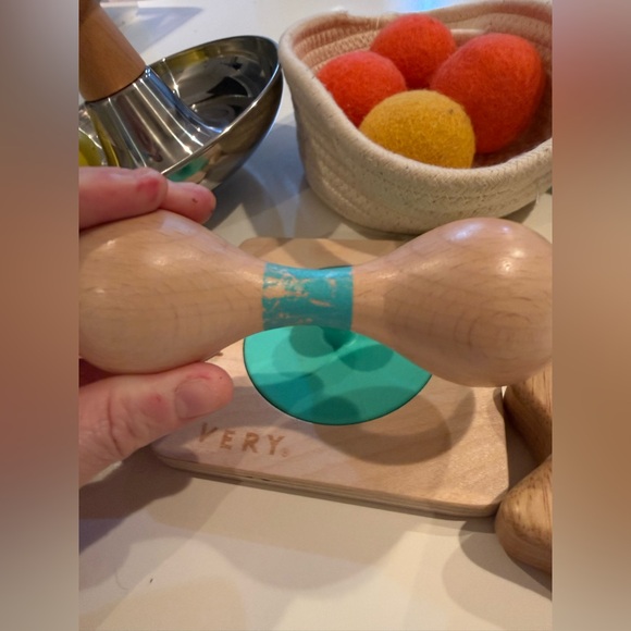 Lovevery bundle of 9 Montessori toys - Picture 2 of 3